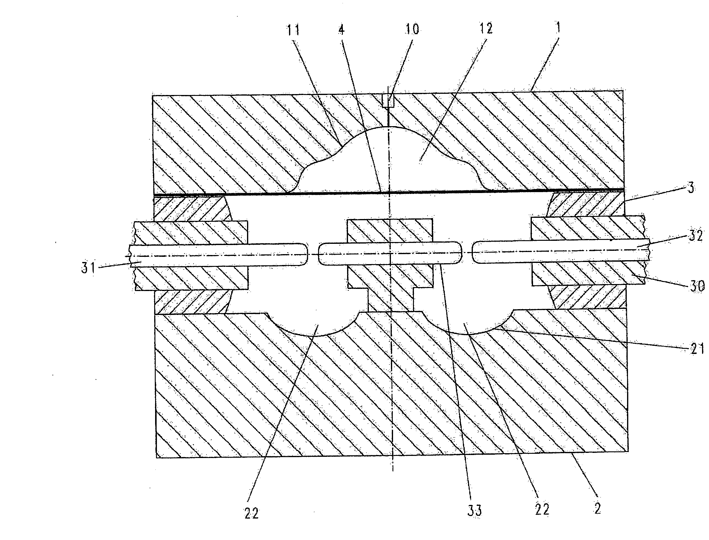 Device for electrohydraulic forming of sheet metal