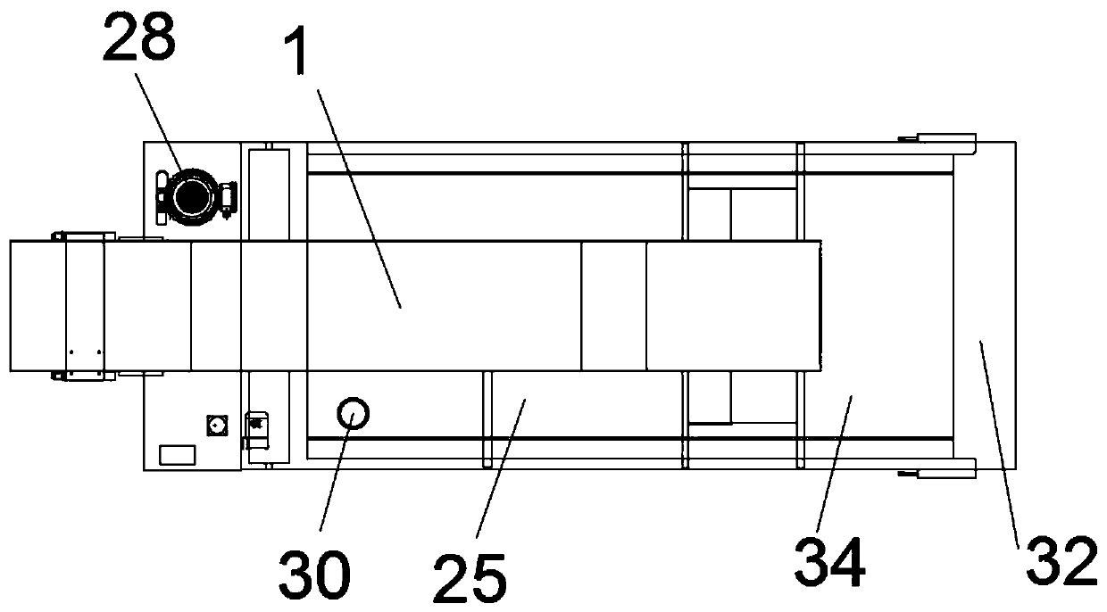 A cutting fluid circulation system in a stainless steel processing workshop