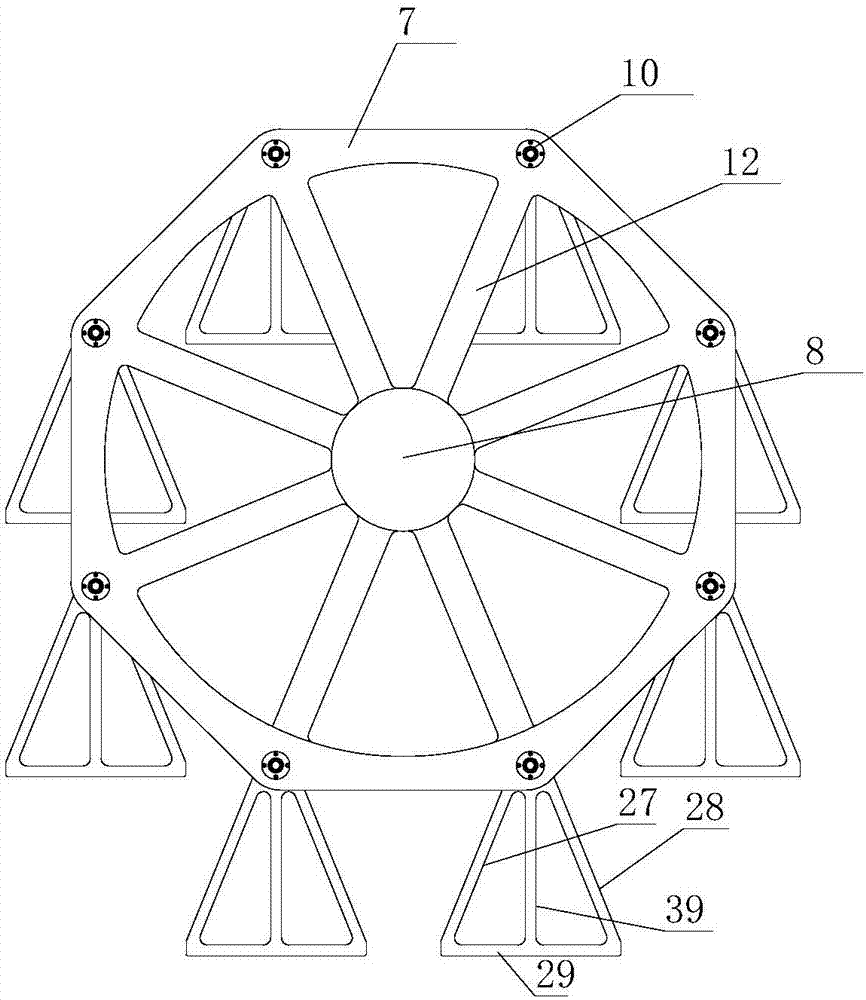 Rotary heating type composite propeller curing oven