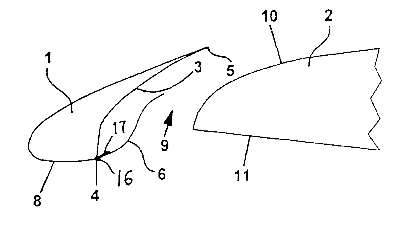 Flexible airflow separator to reduce aerodynamic noise generated by a leading edge slat of an aircraft wing