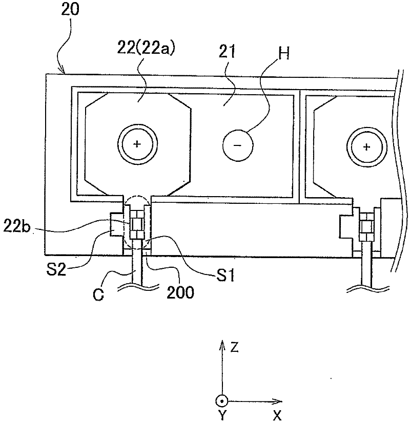 Liquid leakage propagation restraining structure for electricity storage device and bus bar module