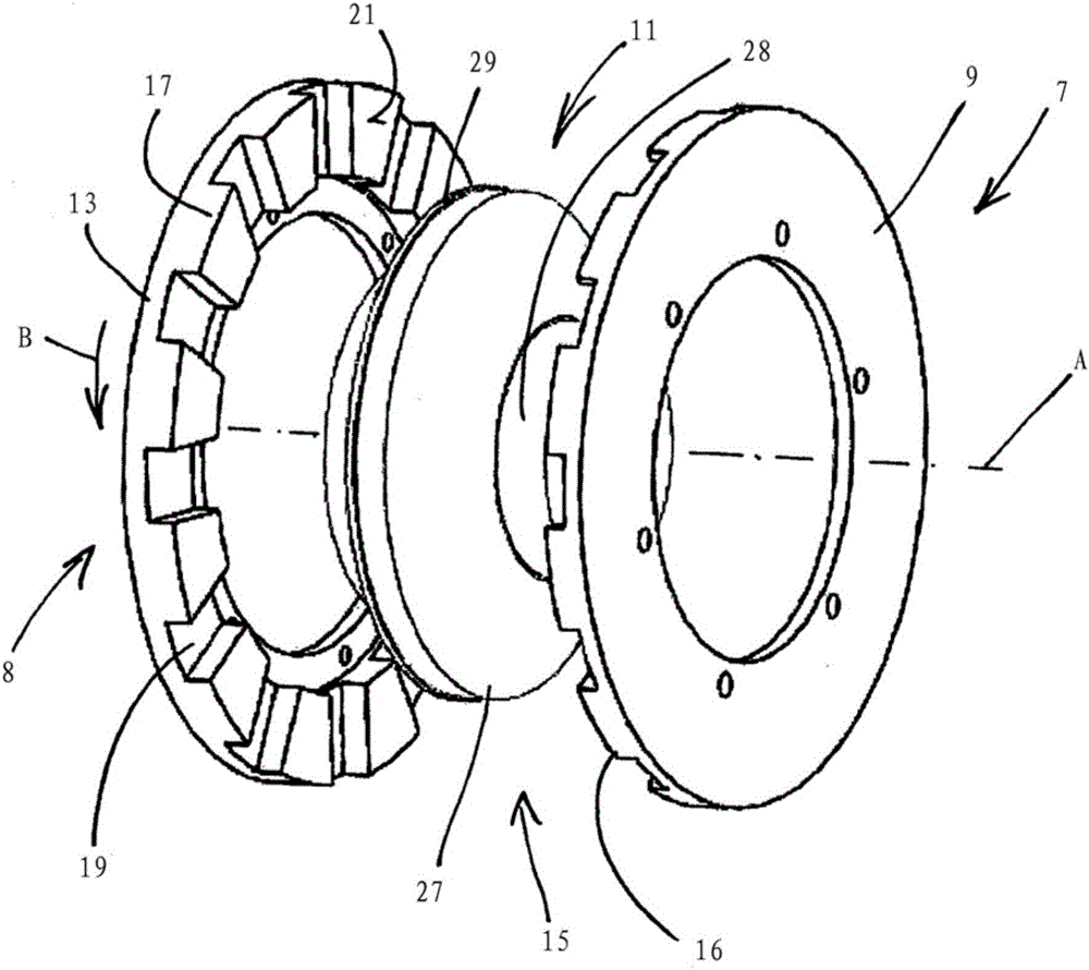 Method and device for the treatment of water by cavitation between annular structures