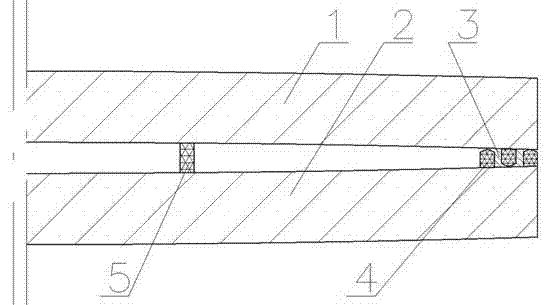 Metal solder-microwave welded and strip frame-edge-sealed convex low vacuum glass and manufacturing method thereof