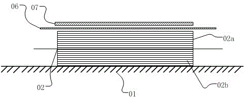 Carbon fiber composite material thick laminated structure uniform glue absorption method and laminated structure