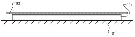 Carbon fiber composite material thick laminated structure uniform glue absorption method and laminated structure