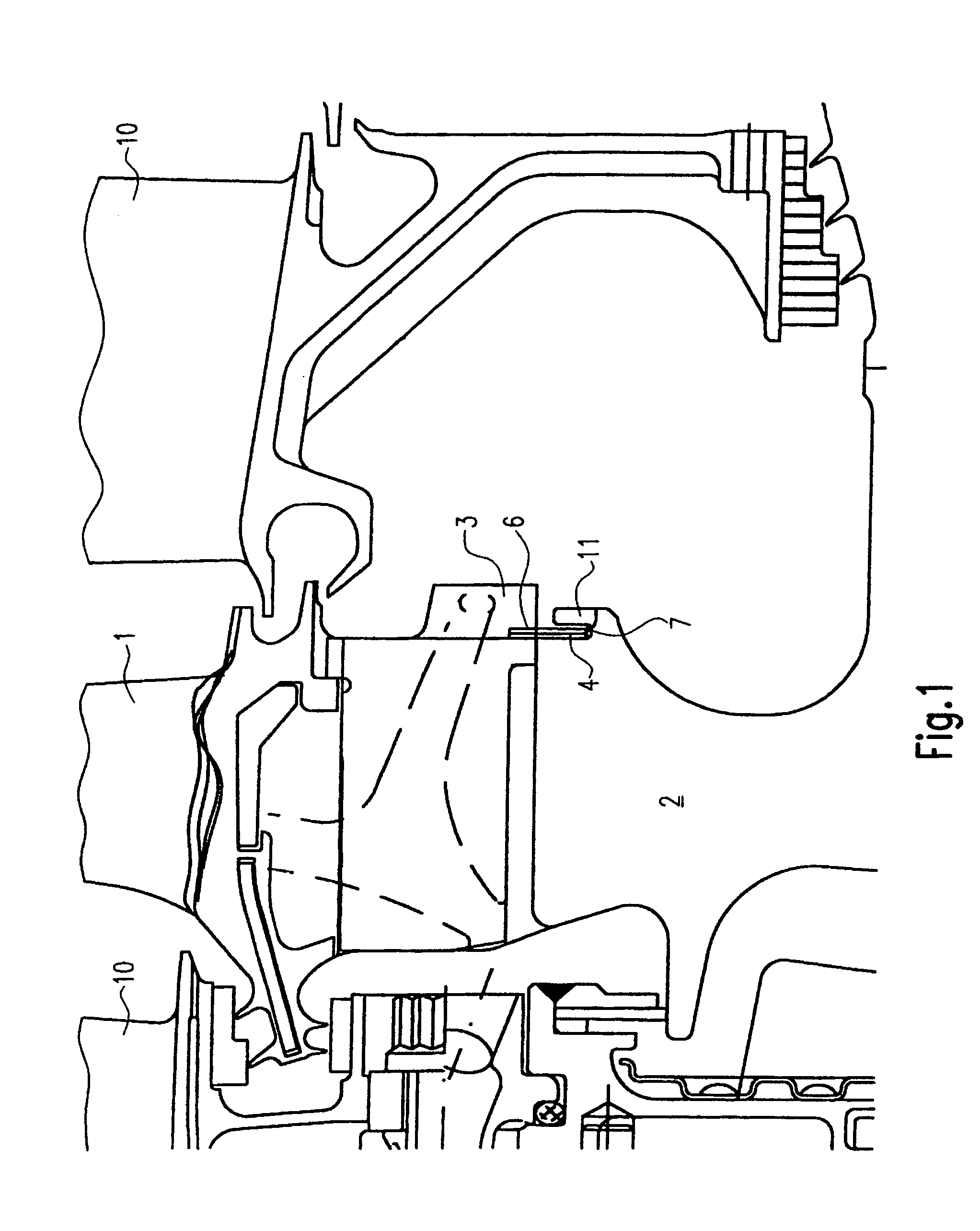 Blade retention arrangement