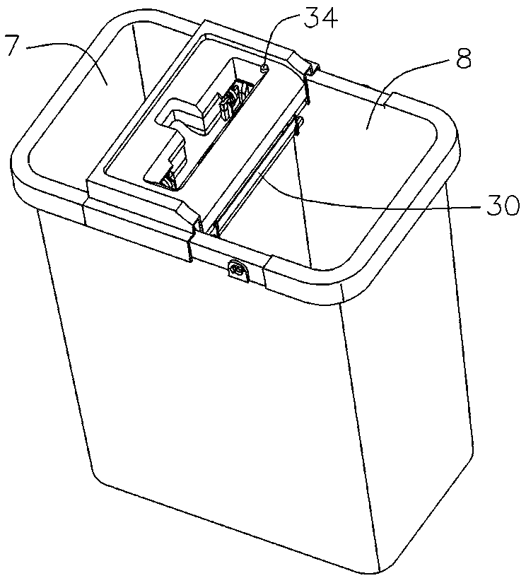 Cleaning tool for squeezing flat mop