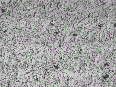 Method for casting high-quality aluminum part through chips of aluminum-silicon pistons