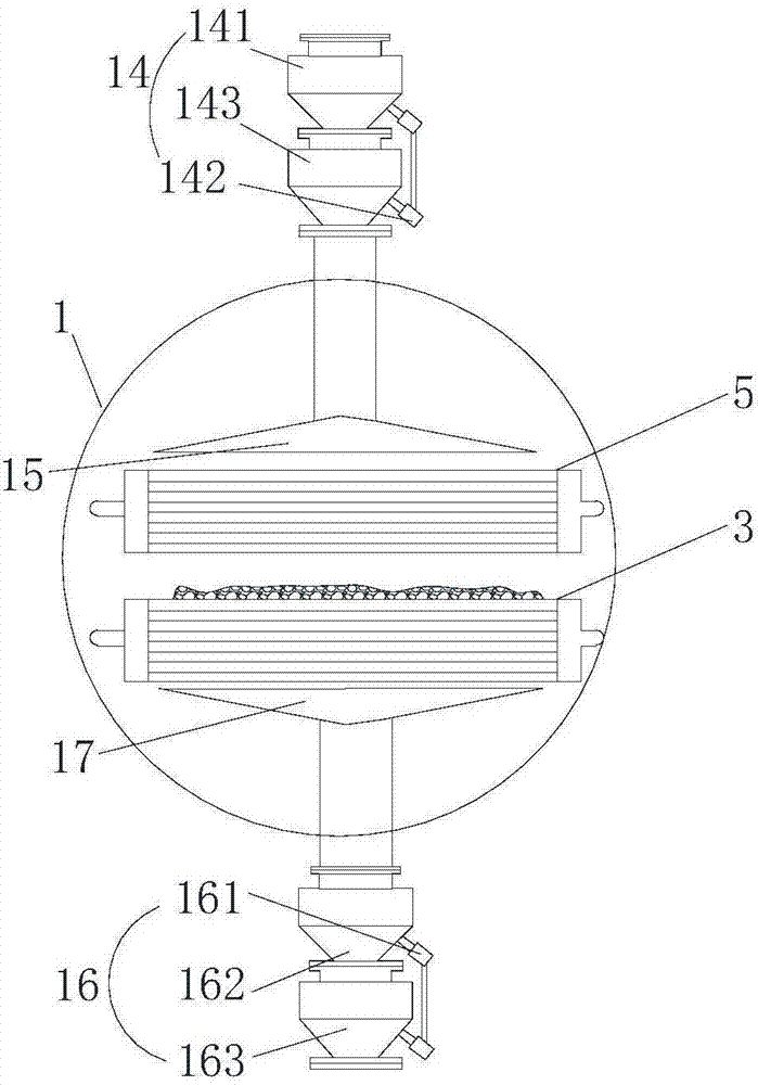 Heat storage type heating separating device