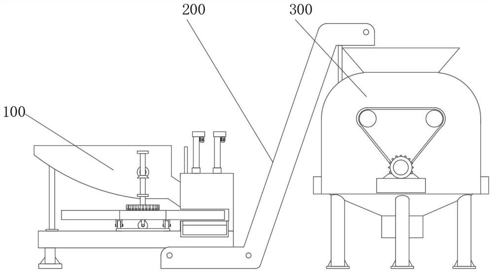 Crushing device capable of continuously feeding for waste plastic toys