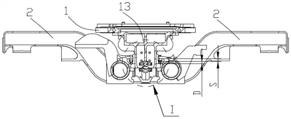 Swing bolster and bogie