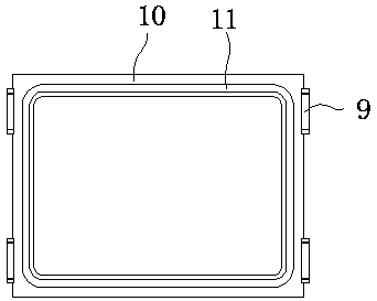 Safe and environment-friendly ash discharge device for incinerator