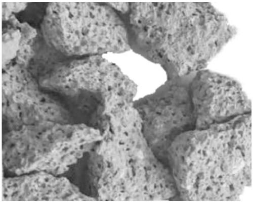 Porous dephosphorization filter material based on kieselguhr and silicon earth and preparation method thereof