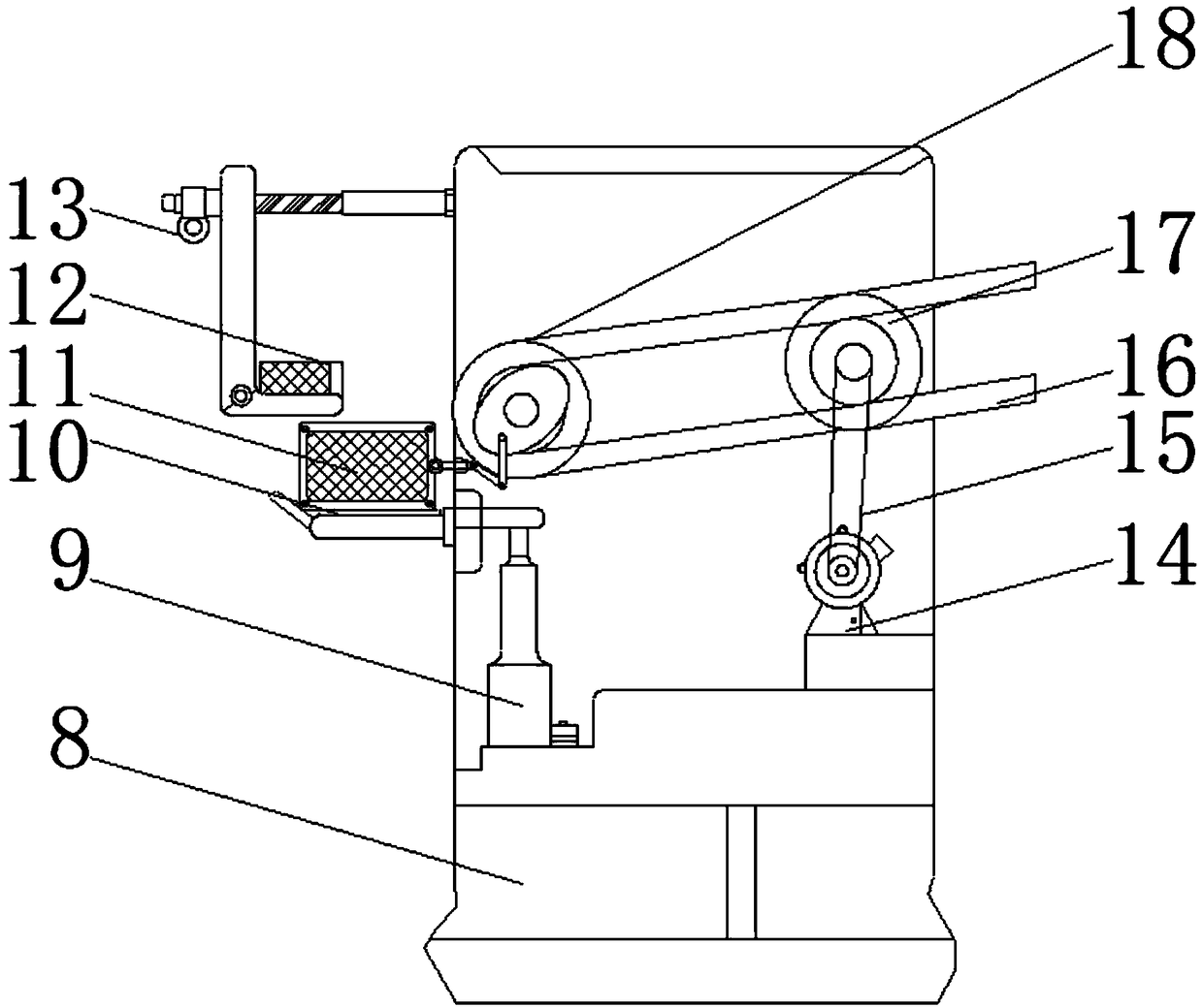 Automatic cutting and receiving auxiliary device for labels