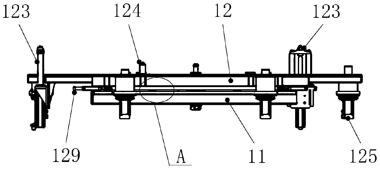 Floating docking device, battery swapping robot and locking, unlocking and locking and unlocking methods