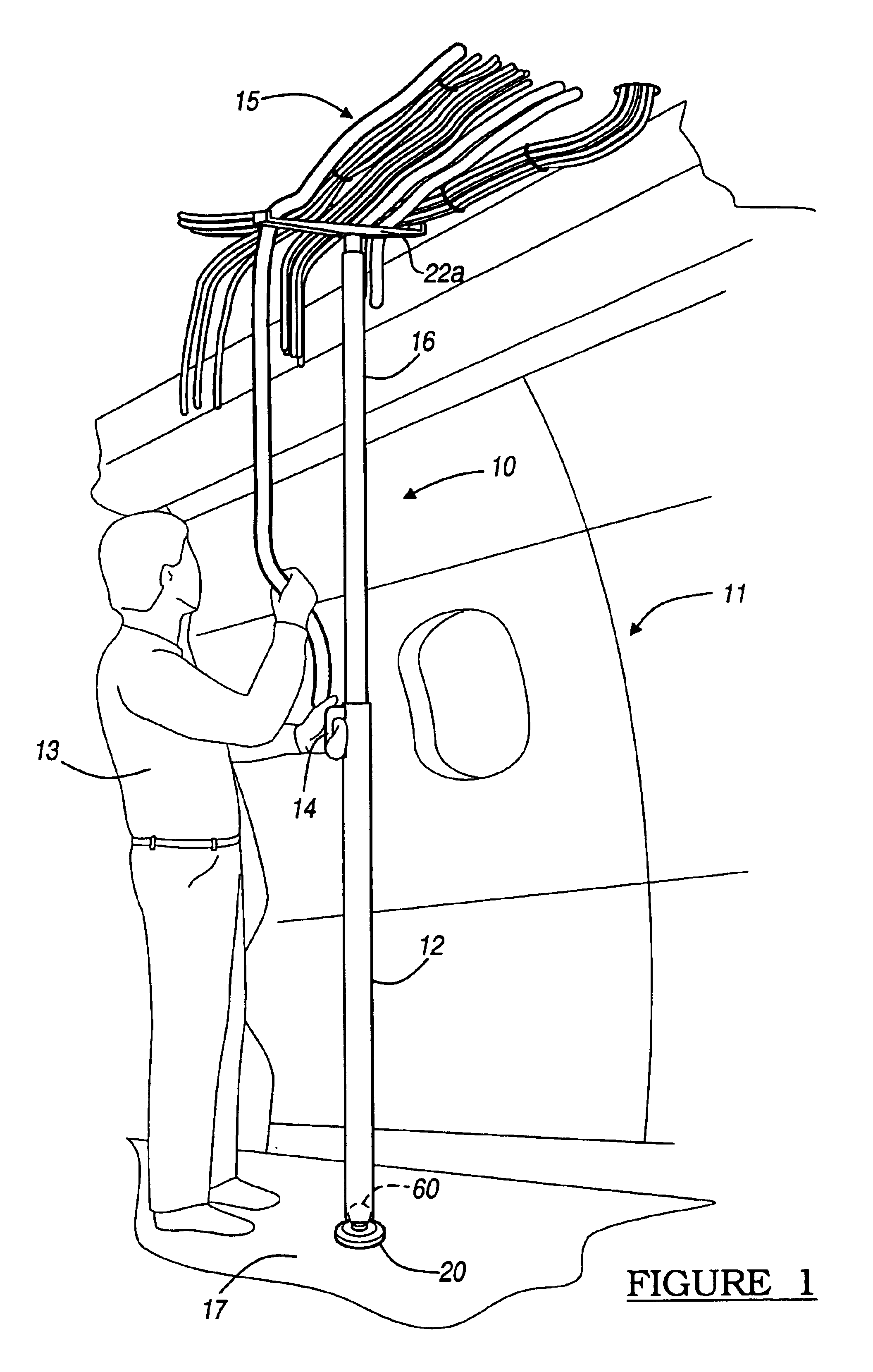 Pneumatic monopod hoist