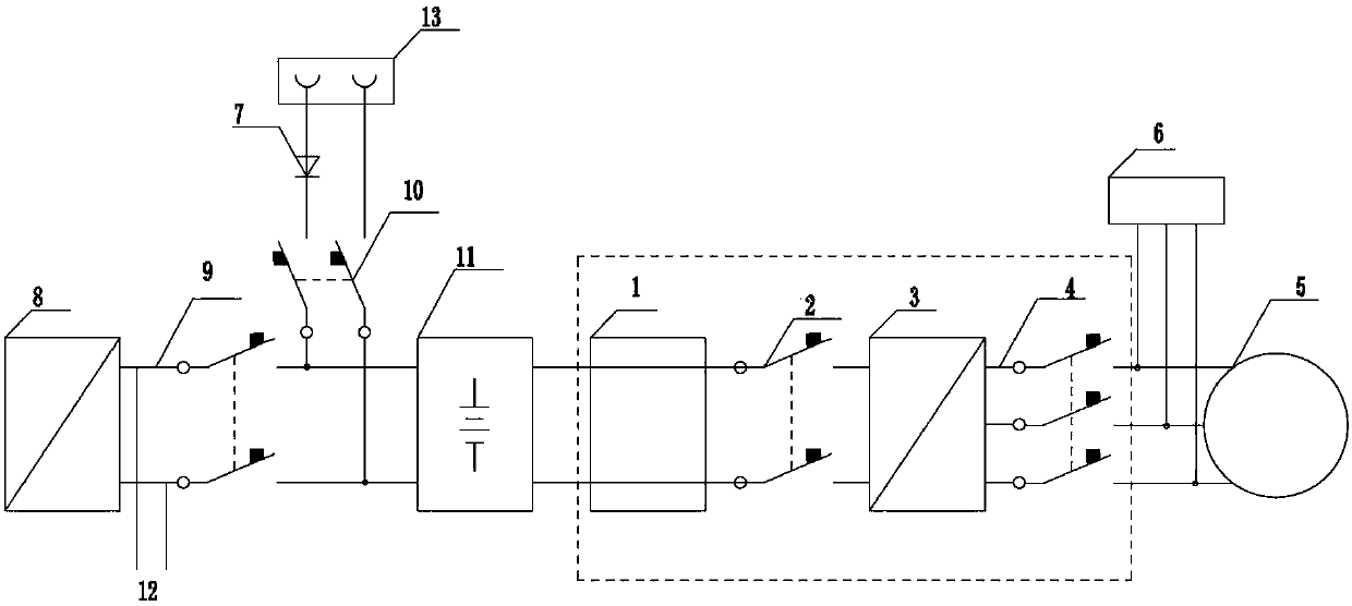 Traction motor power supply system and electric locomotive power supply device