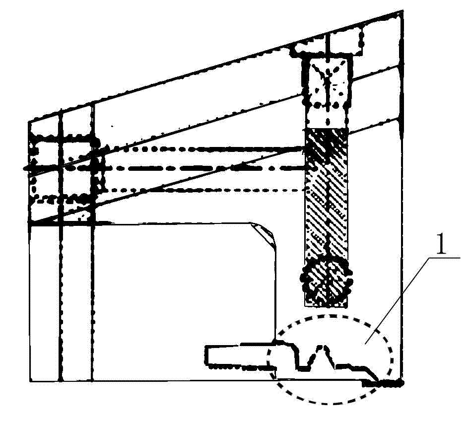 Novel pouring structure for mould