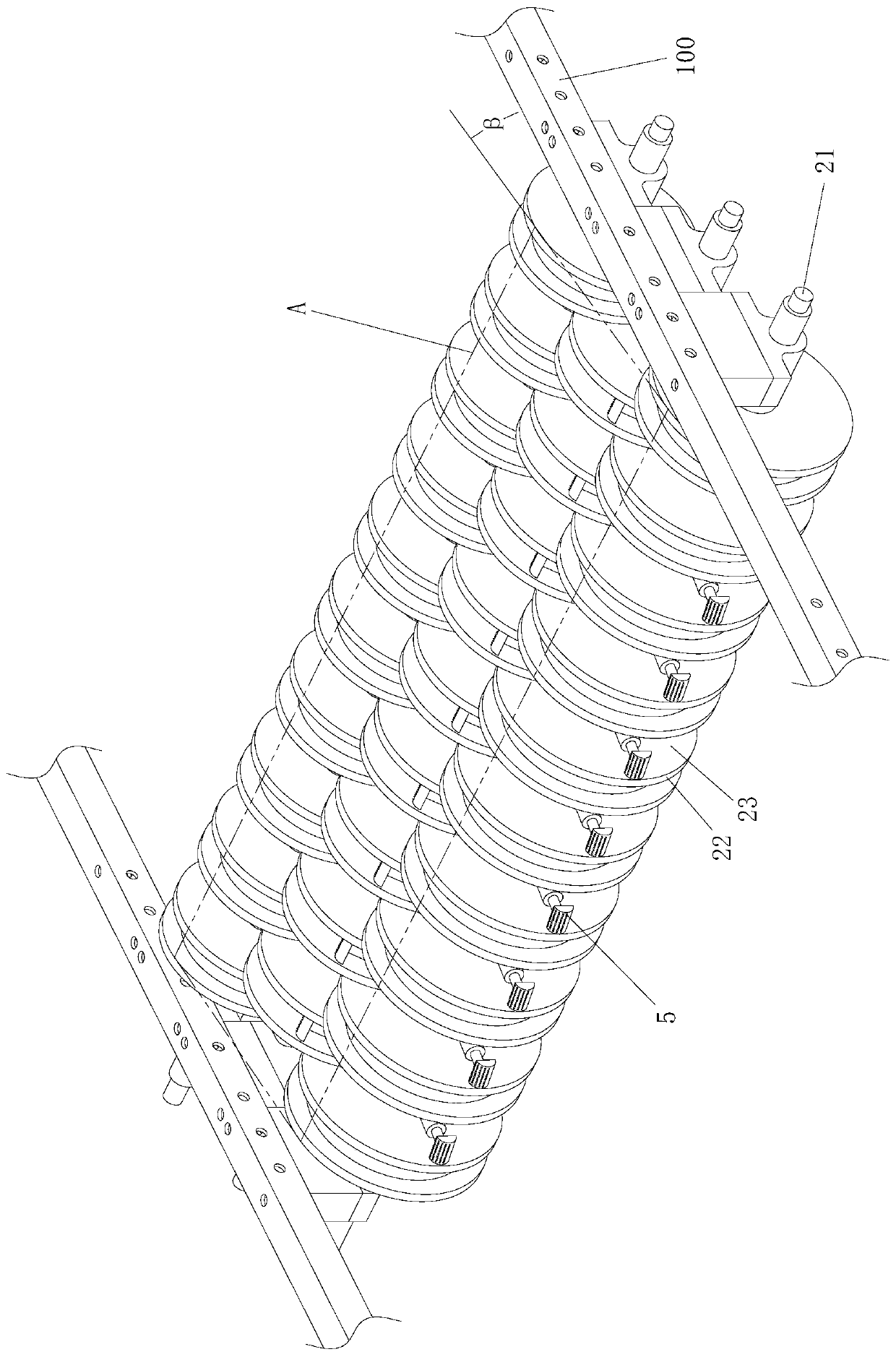 Film-soil separating device for farmland residual film recycling