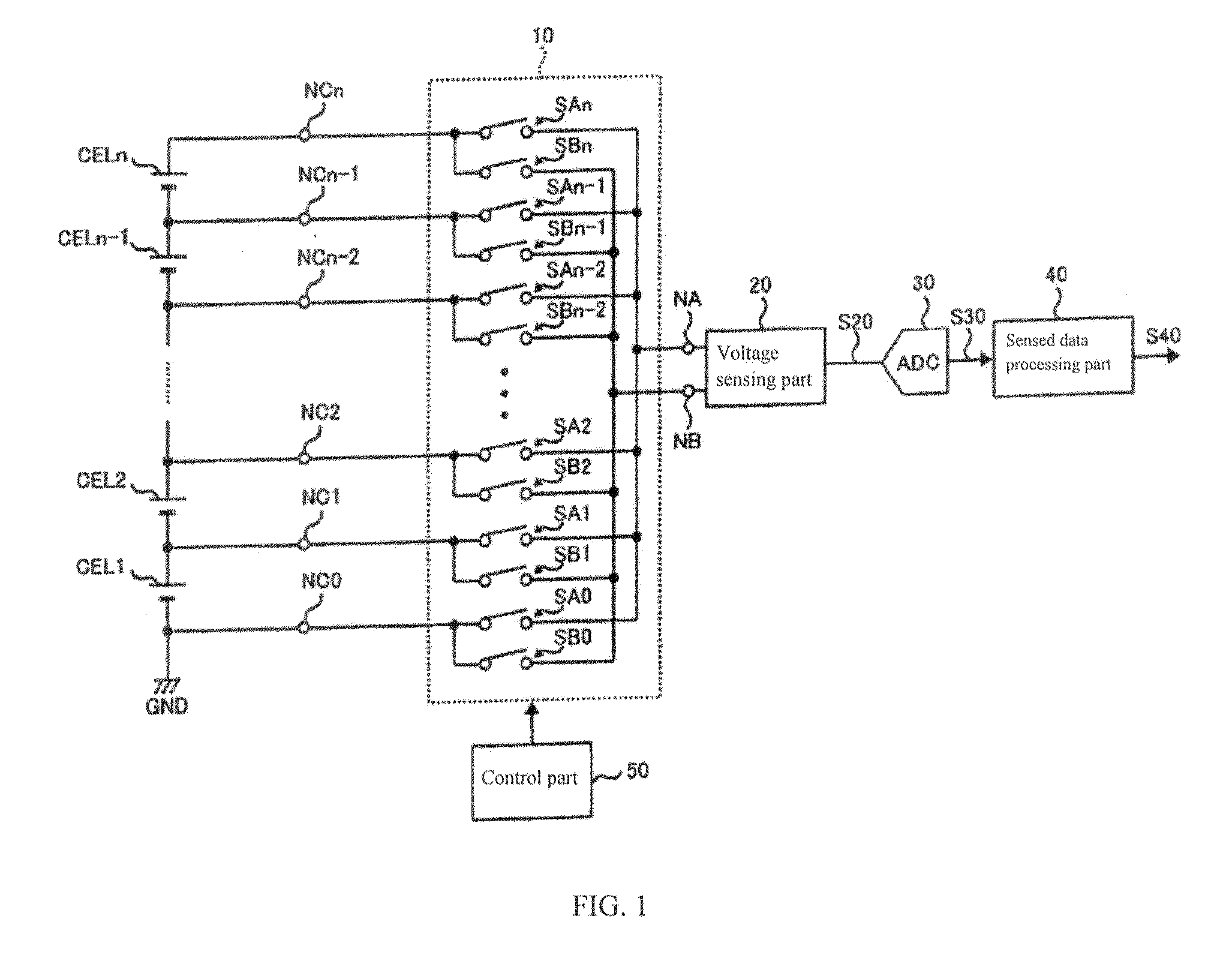 Voltage sensing device