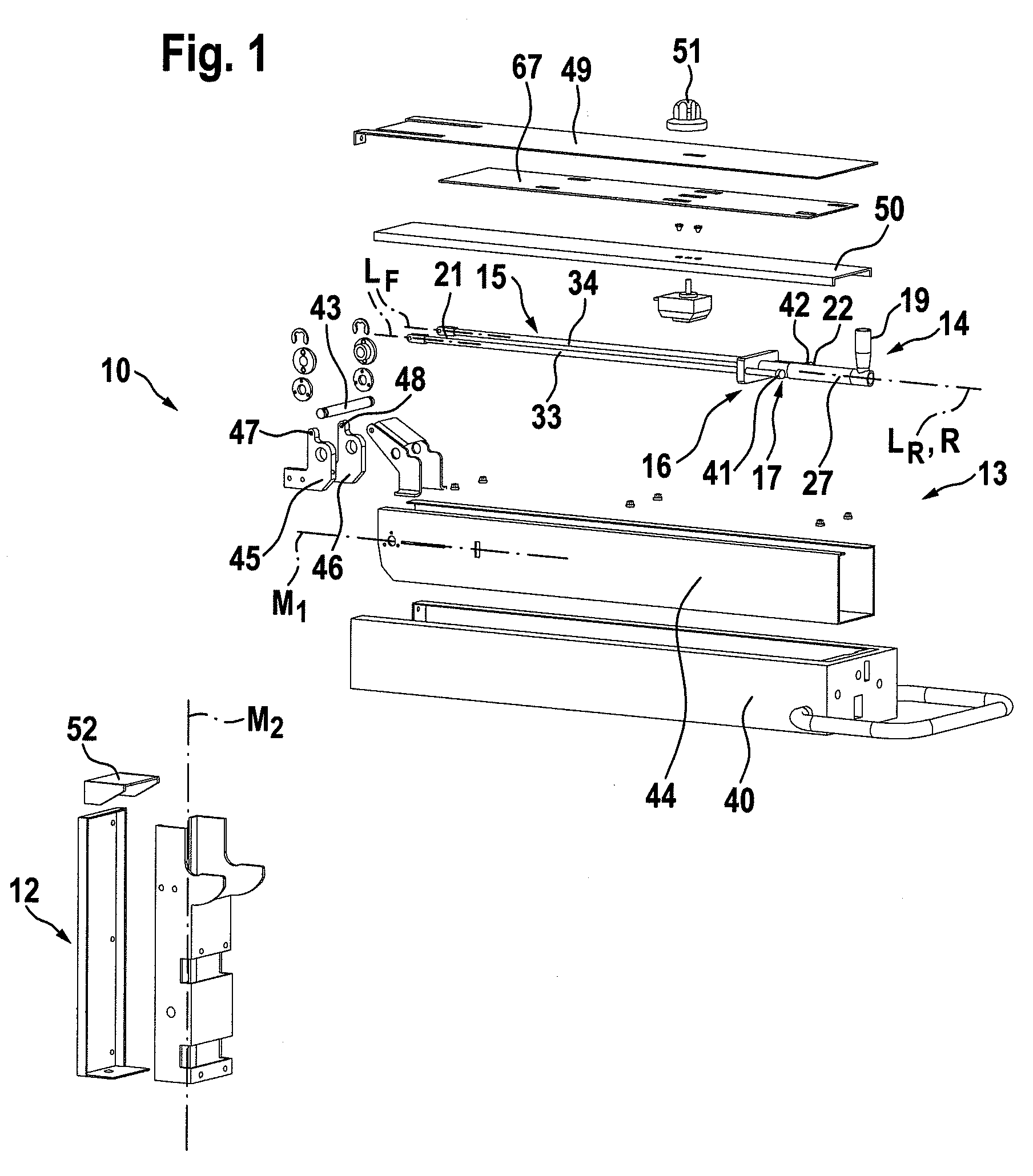 Centre arm for holding an upper contact grilling or roasting plate as well as contact grilling or roasting devices with such a centre arm