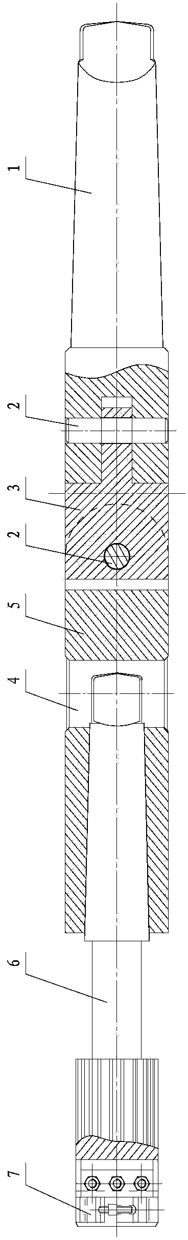 Adjustable floating reamer integrating universal adjusting, rough machining and finish machining