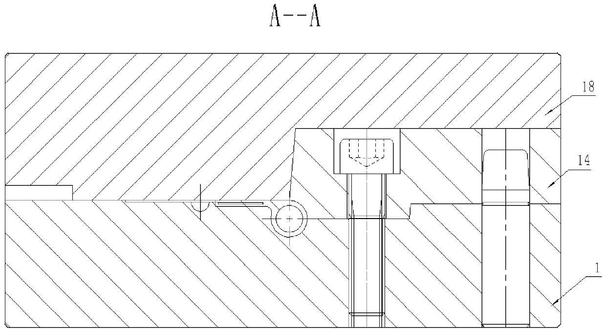 Mould for hollow sealing piece with fabric and continuous moulding method thereof