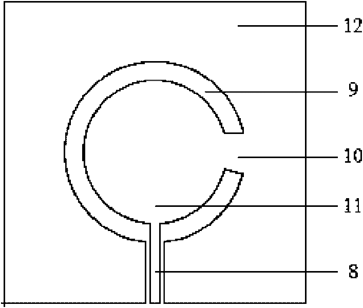 Broad band circular polarization plane gap quaternary antenna array