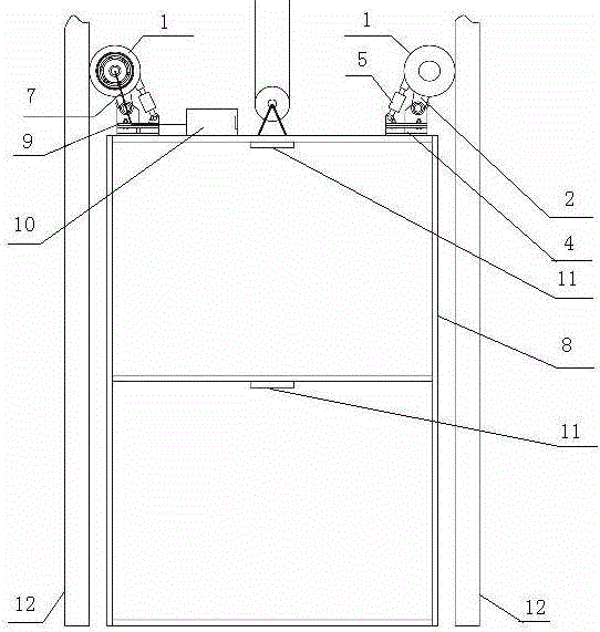 Tank cage roller type generator and method for lighting power supply of coal mine tank cage