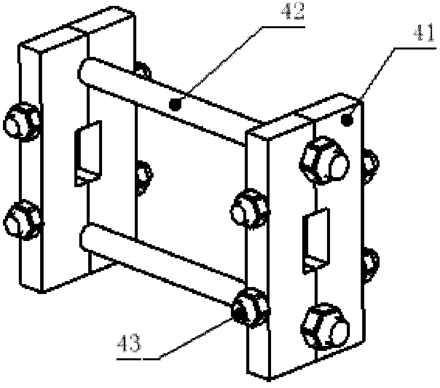 Device and method for performing cold test on intermediate resonant cavity of small-size sheet beam klystron