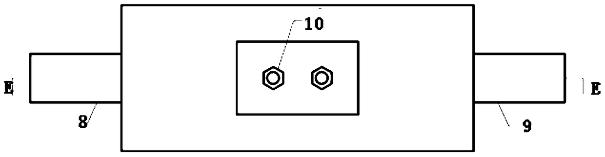 A self-resetting energy-dissipating support of a piston-type filling compression spring