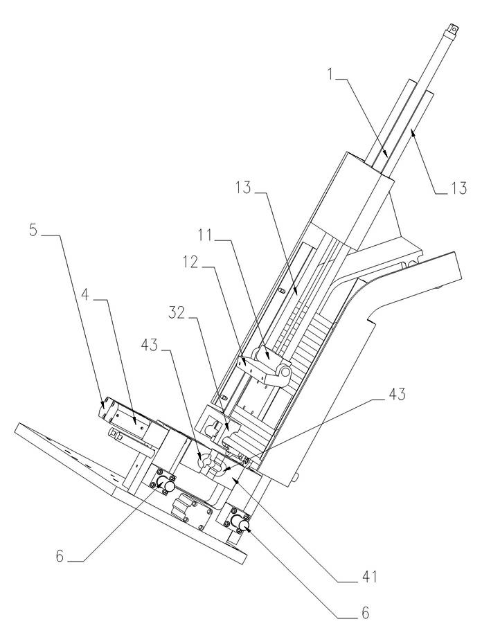 Automatic tube feeding device for hose assembly machine