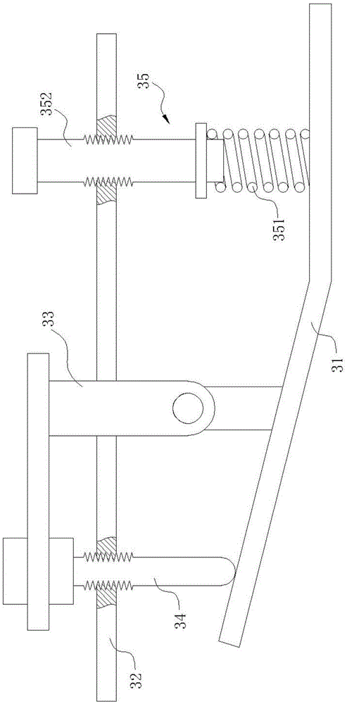 Waxing device capable of making yarn tightly attached to wax block