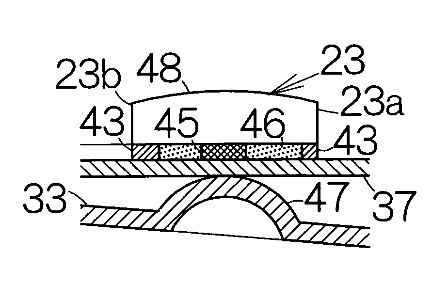 Head suspension assembly contributing to constant flying height of head slider