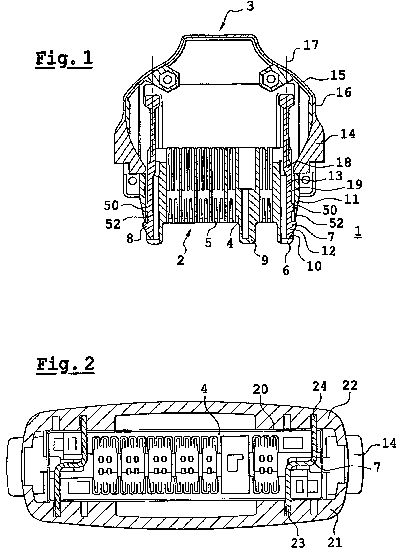 Plug connector provided with means for lateral locking