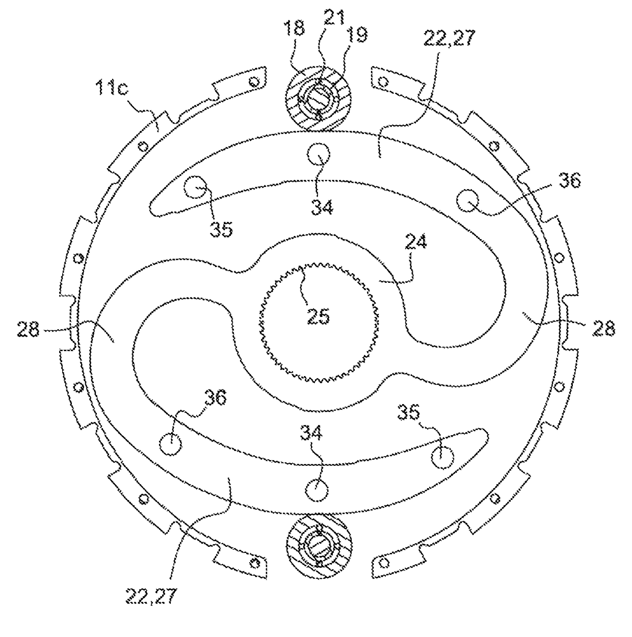 Torque transmitting device