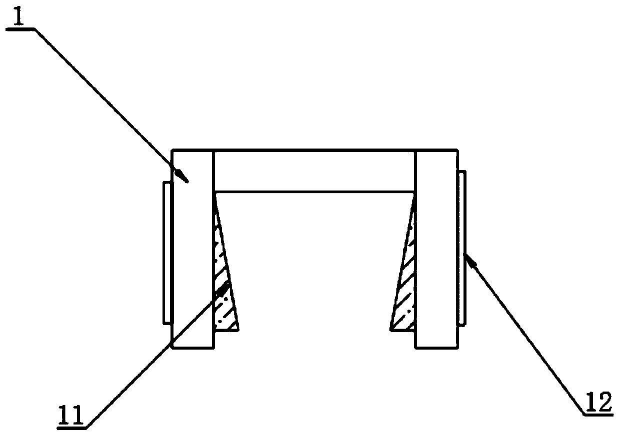 Novel paint scraping off device for paint production