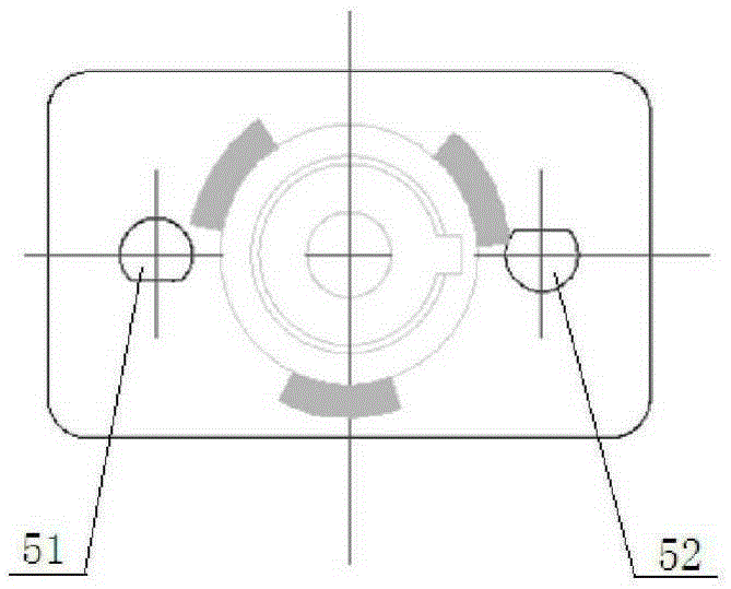 Reverse-assembling-prevention composite tool apron used for lawn pruning trolley