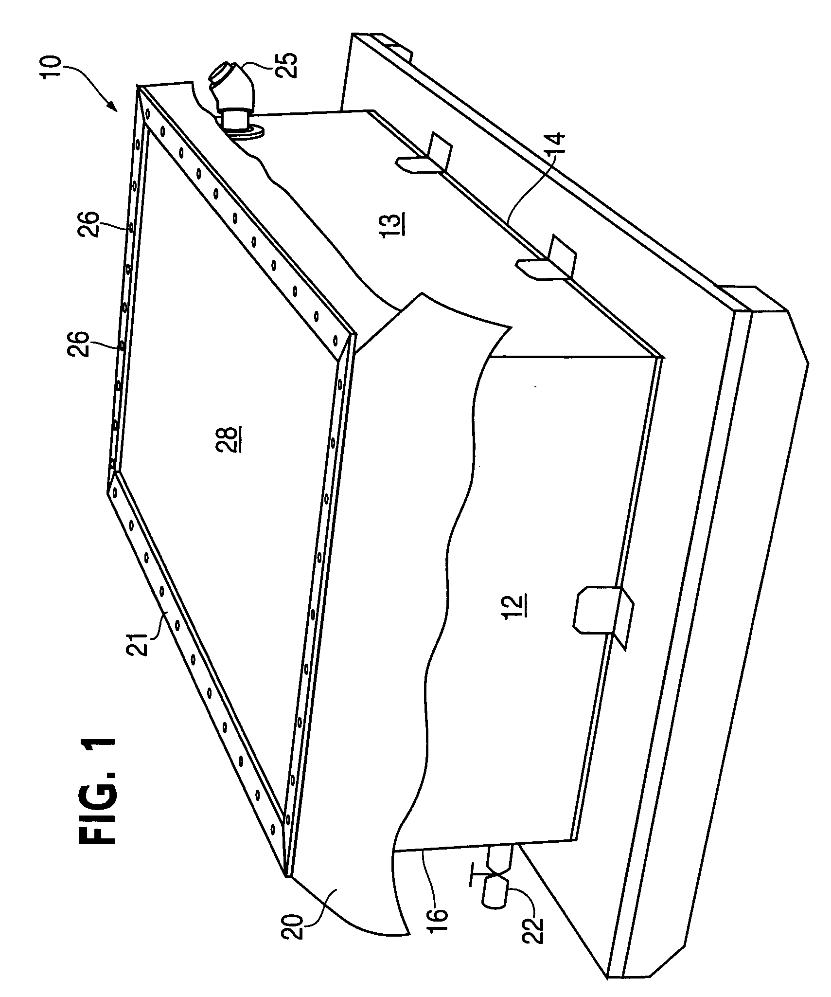 Molding apparatus and method