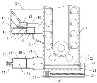 Bucket elevator with anti-blocking mechanism