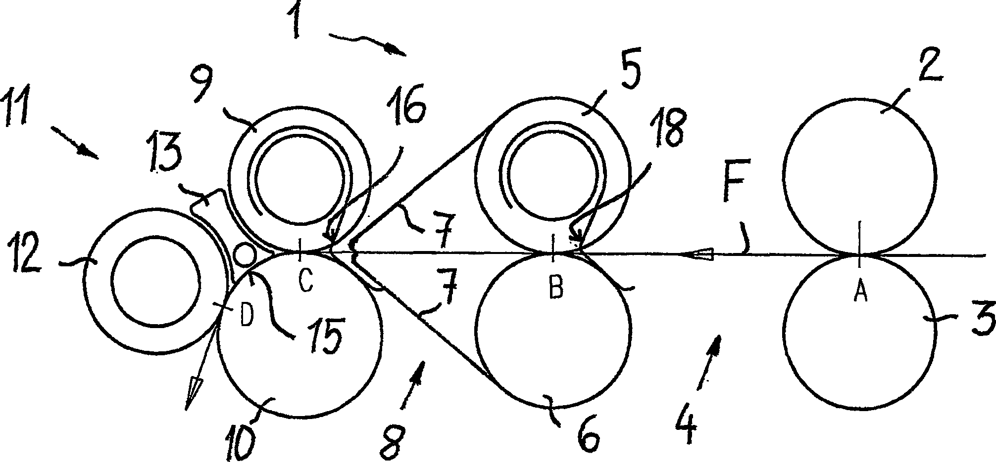 Drawing frame of a staple fibre spinning machine comprising a central fibre guide