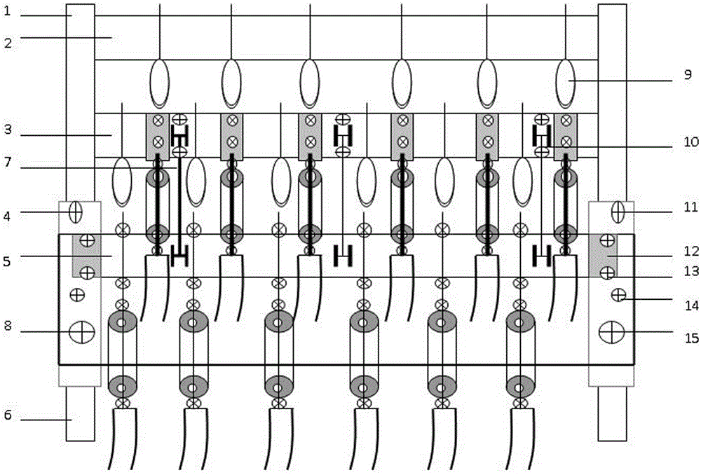 Straw displacement device in seed ditches of corn resowing cornfields