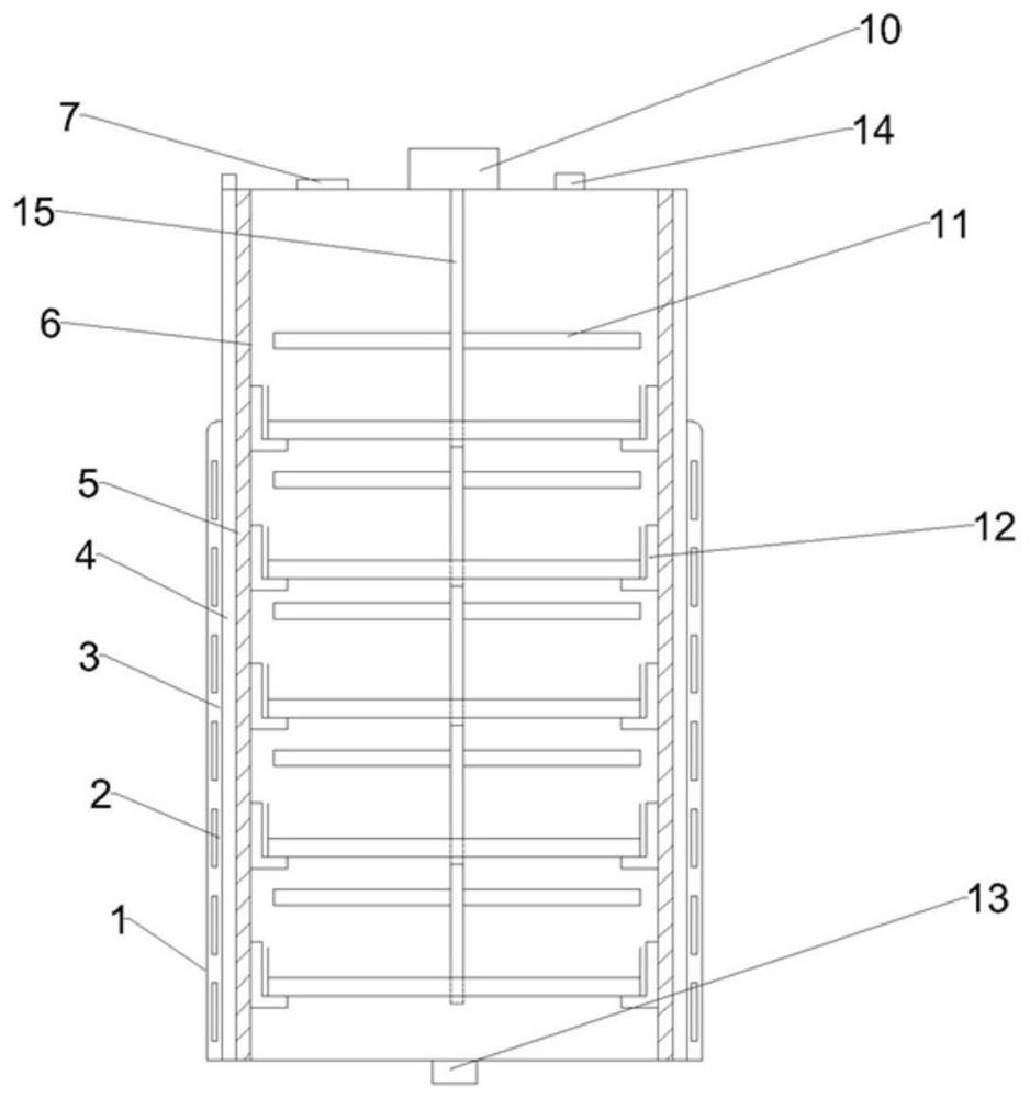 Multi-layer solid material fermentation device