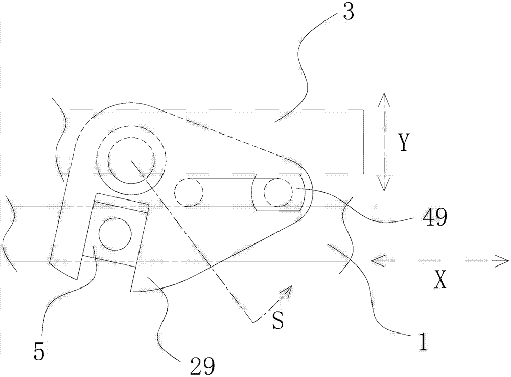 Feeding device suitable for blade of filament cutter