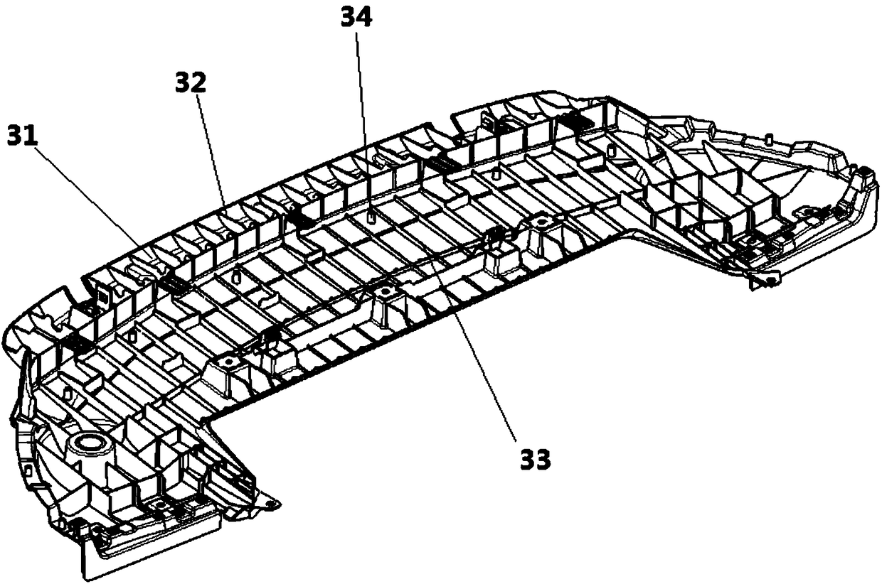 Three-section front end structure with function of flexible leg type collision