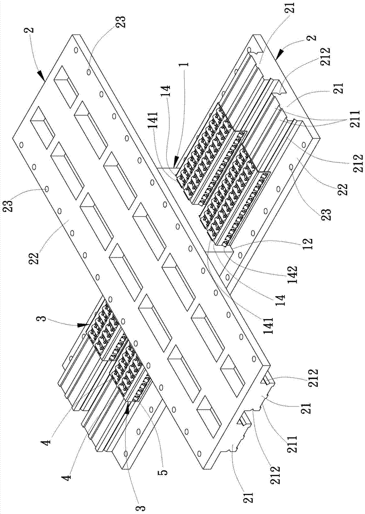 Cross-shaped quakeproof platform