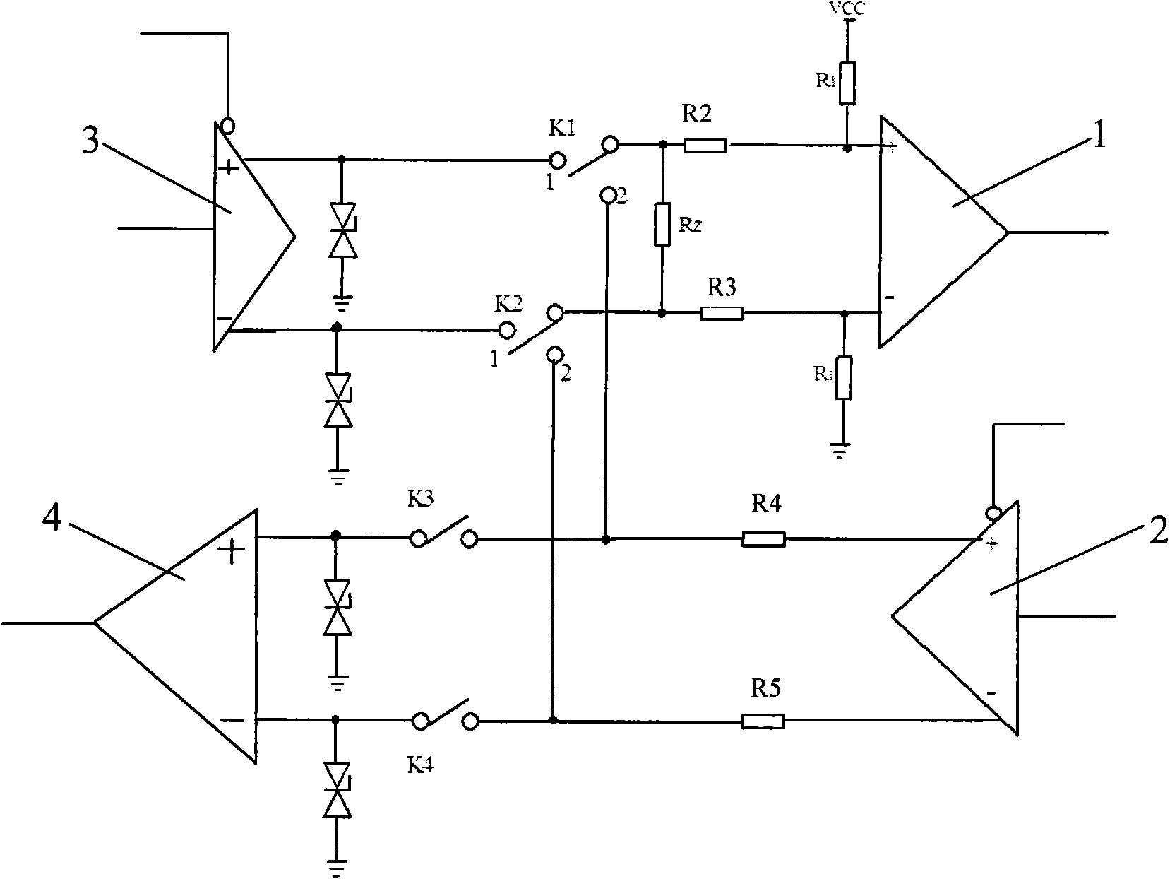 Interface circuit capable of configuring full-duplex/half-duplex software