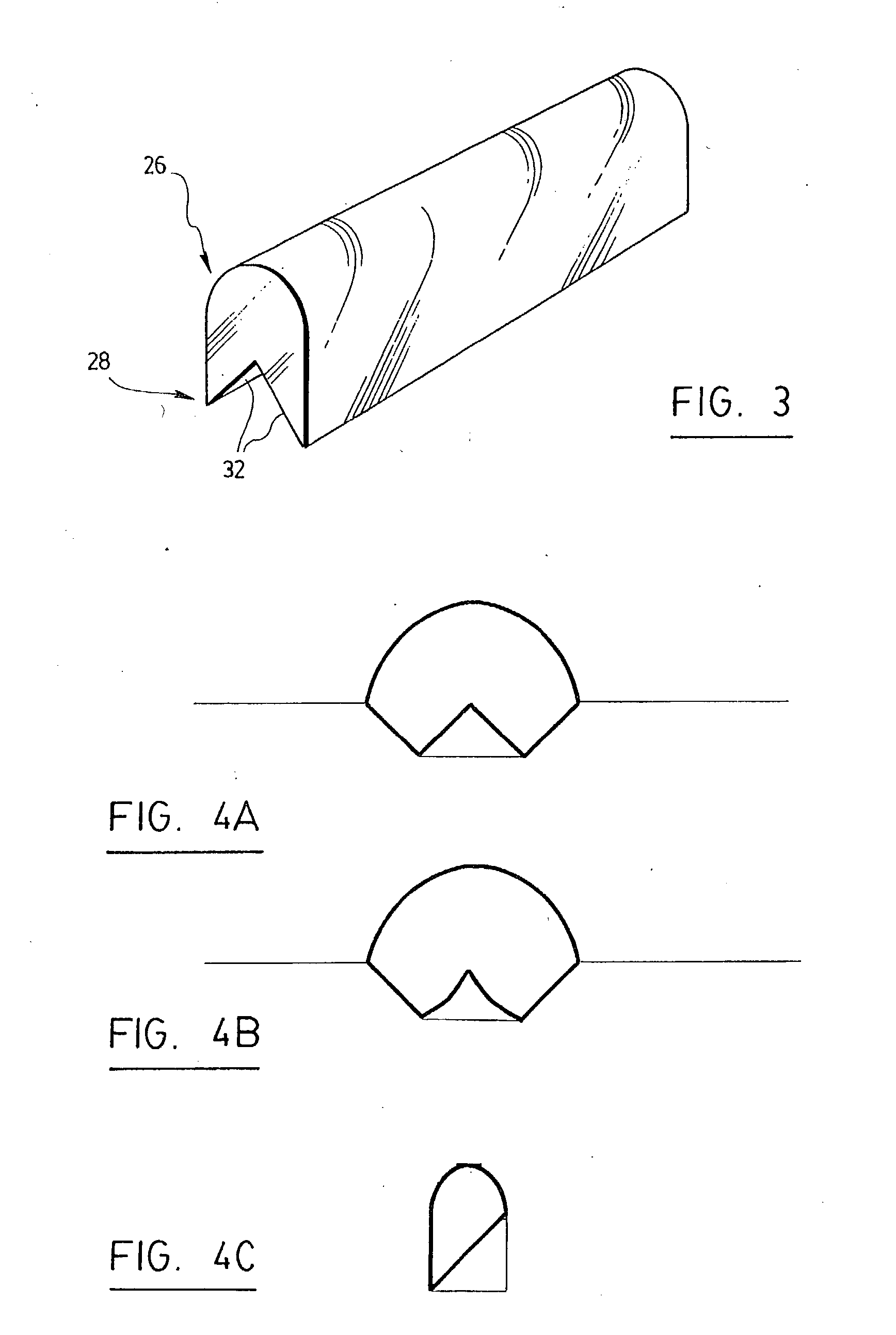 Light coupling between a light source and an optical waveguide