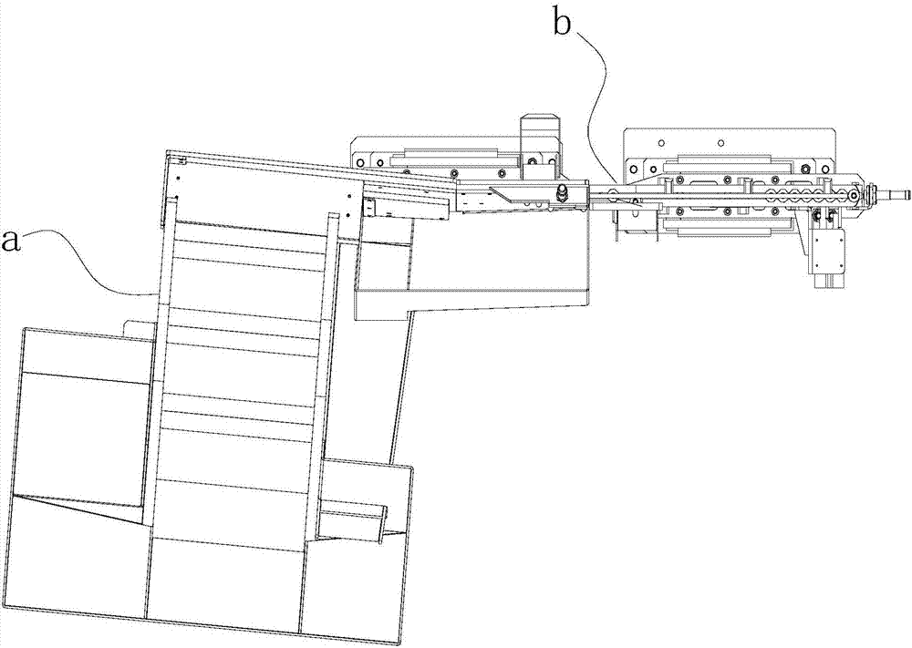 Automatic bolt feeding device