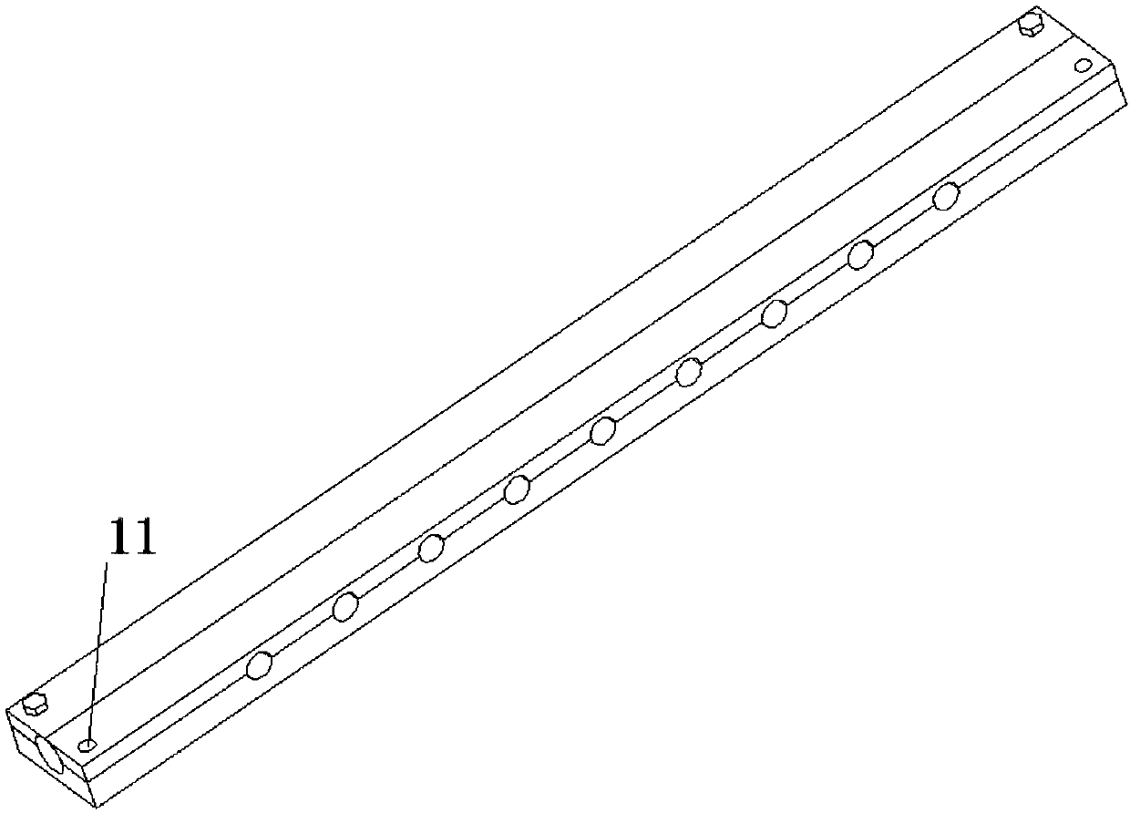 Fixture for injecting glue into and preheating ceramic core